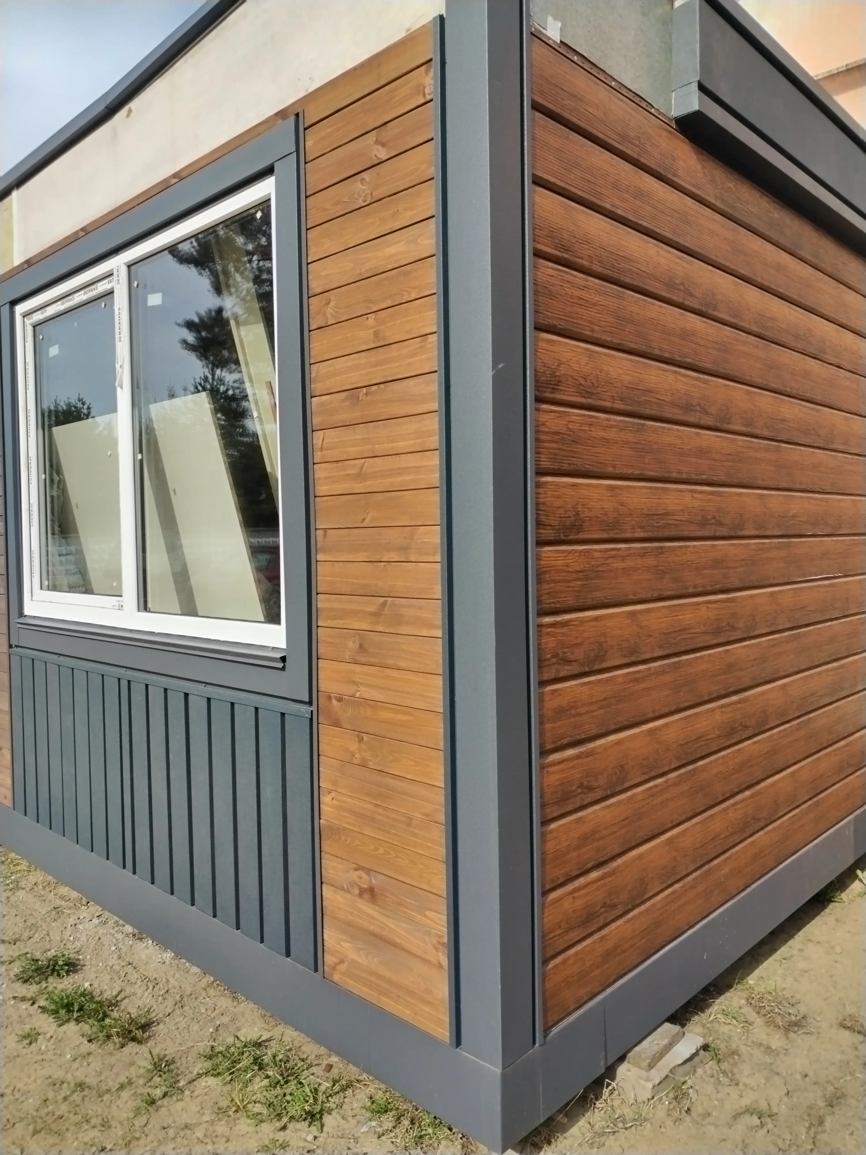 Комбинированная отделка - экобрус, планкен, доборные элементы