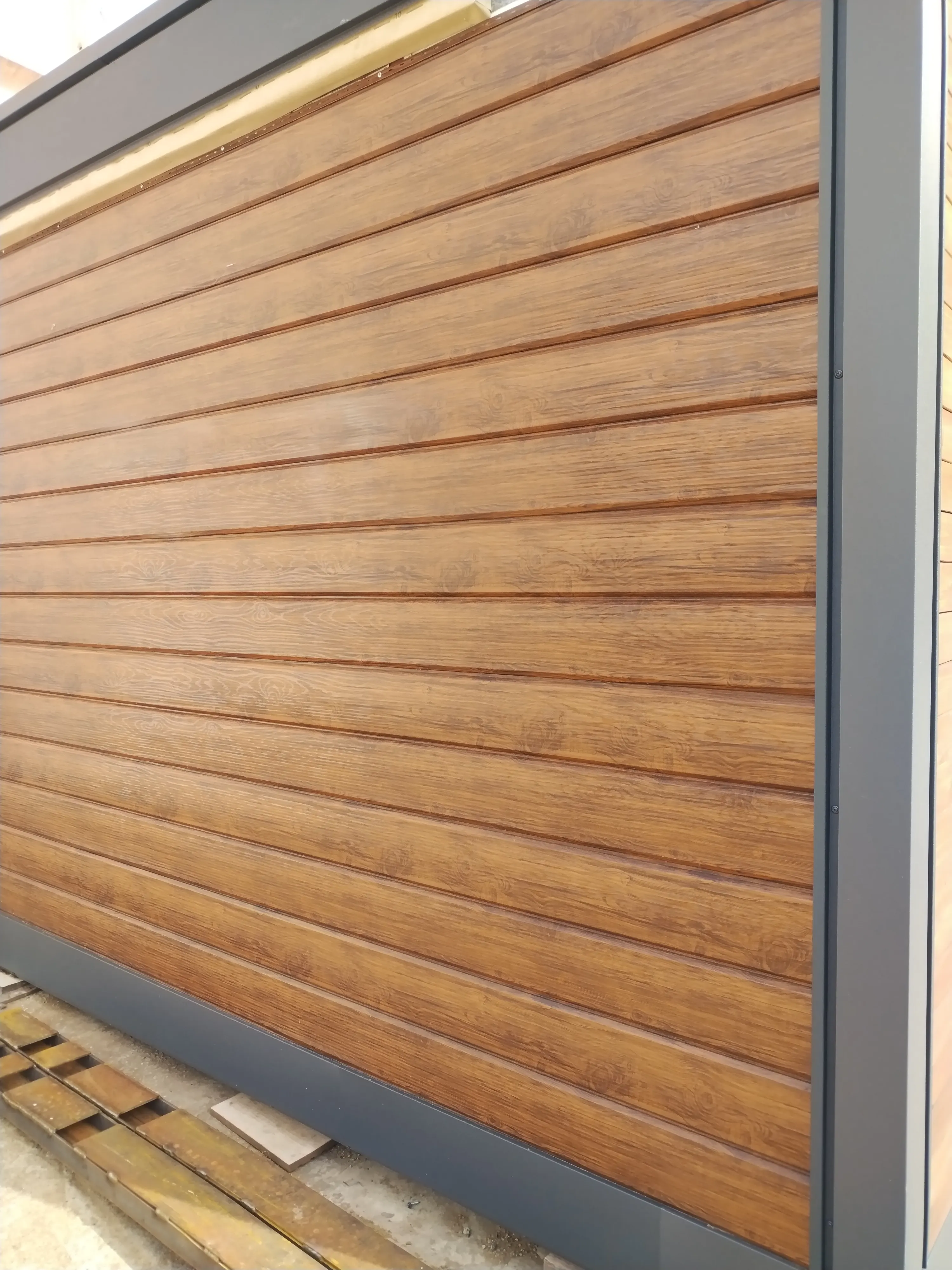 Экобрус из оцинк. стали различных цветов